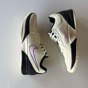 Nike Men's Ja2 Cream and Black Sneakers